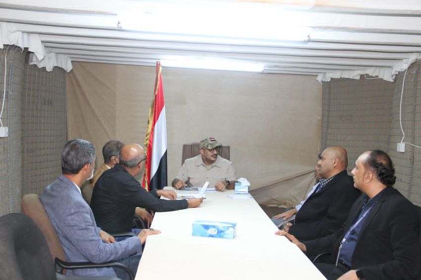 العميد طارق صالح يرأس إجتماعاً لإستكمال ترتيبات إفتتاح مطار المخا الدولي