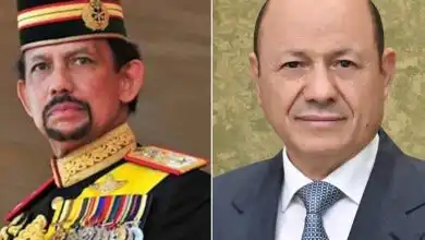 رئيس مجلس القيادة يهنئ سلطان بروناي بالعيد الوطني
