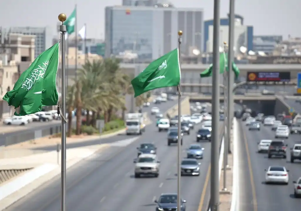 السعودية… اقتصاد يتوسع خارج عباءة النفط ويعزز مرونته الهيكلية