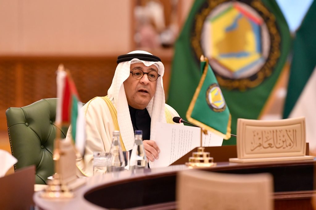 امين مجلس التعاون الخليجي يدين الاعتداء الايراني على البنية التحتية في الكويت والبحرين