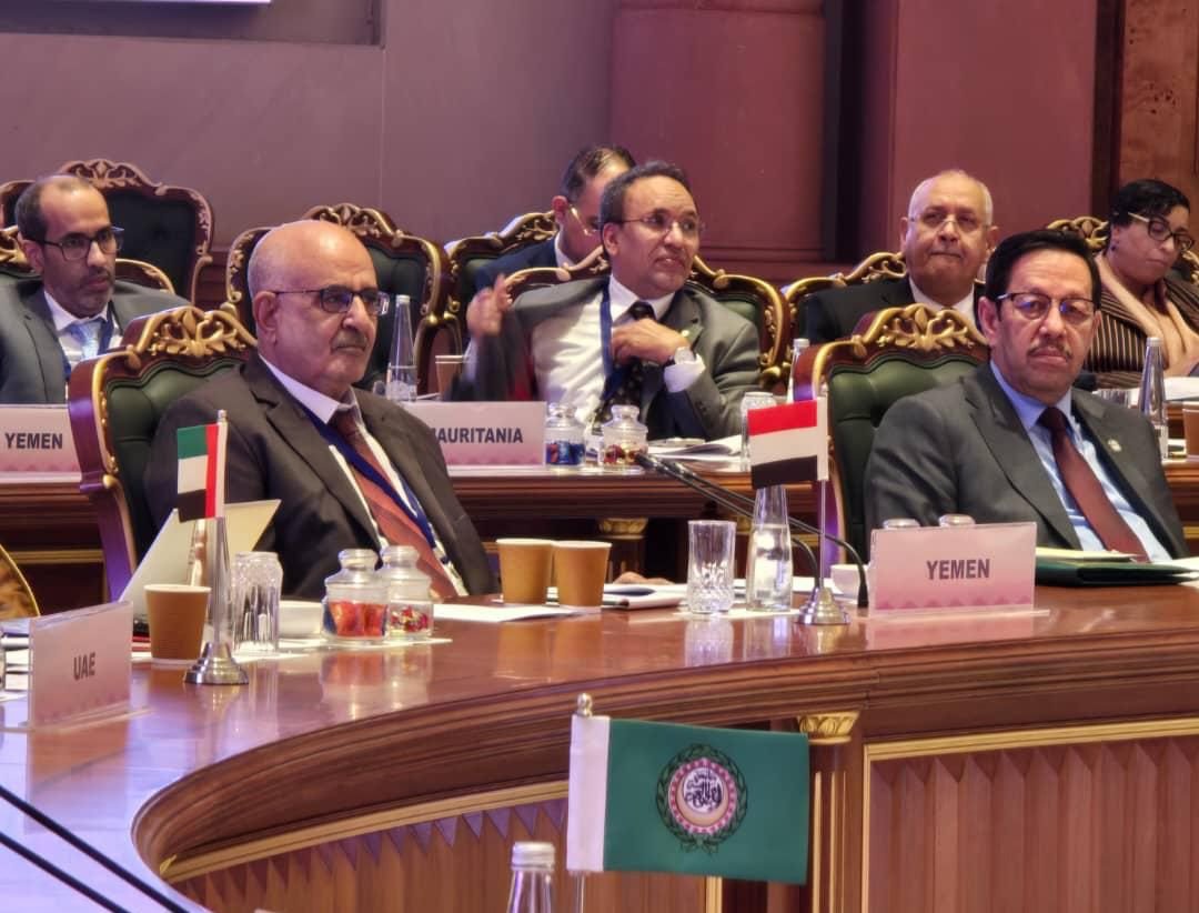 اجتماع عربي – هندي يؤكد الالتزام بوحدة اليمن ويدين هجمات الحوثيين على الملاحة البحرية