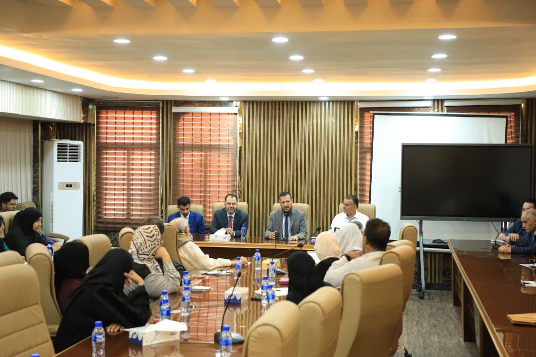 محافظ عدن يناقش مع منظمات المجتمع المدني تعزيز الأمن ودعم التنمية