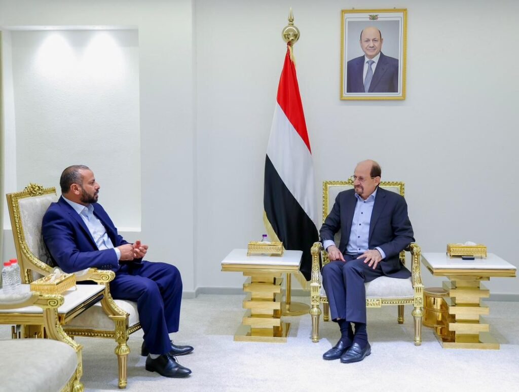 رئيس الوزراء وزير الخارجية يؤكد دعم الحكومة لمحافظة الضالع وتعزيز دور السلطة المحلية في الاستقرار والتنمية