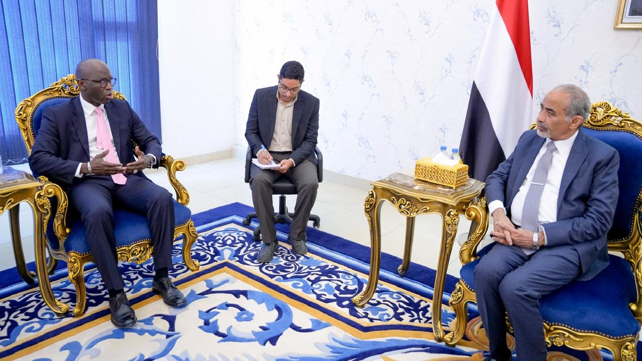 Mahmoud Al-Sobaihi, member of the Presidential Leadership Council, welcomed the World Bank's Vice President in Aden.