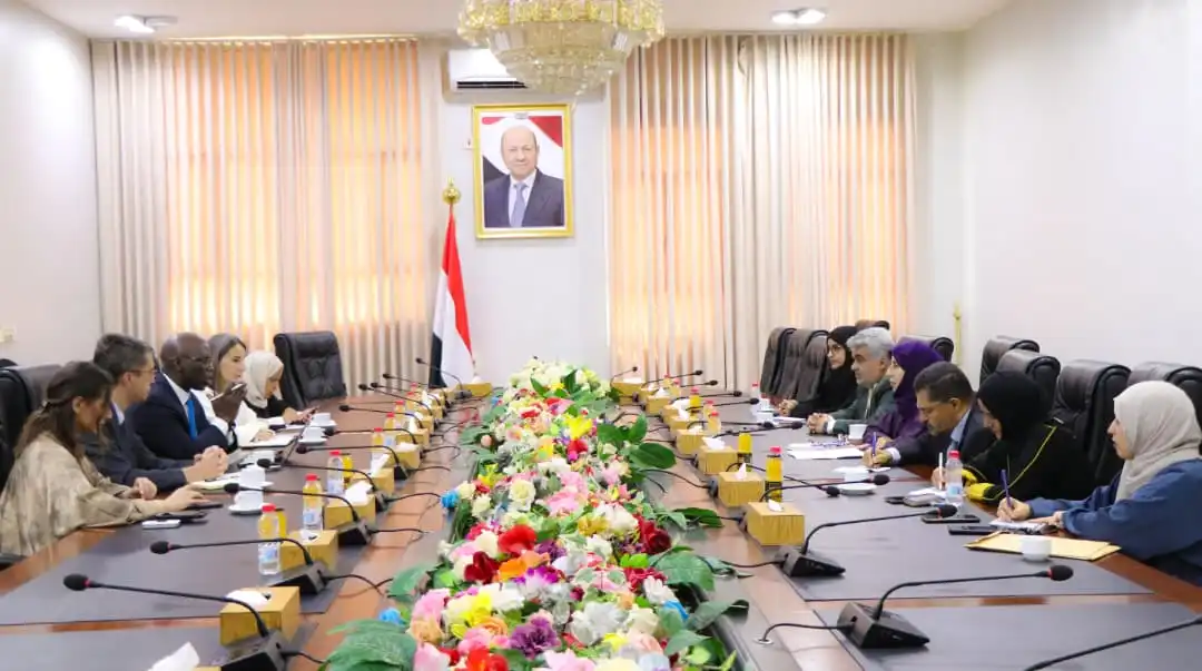 The Planning Minister discusses expanding development support and strengthening recovery priorities in Yemen with a World Bank delegation.