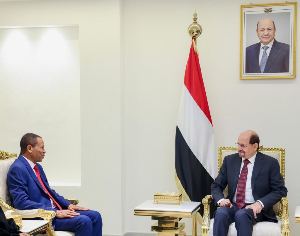 رئيس الوزراء وزير الخارجية يستقبل في عدن المدير القطري الجديد لبرنامج الأغذية العالمي