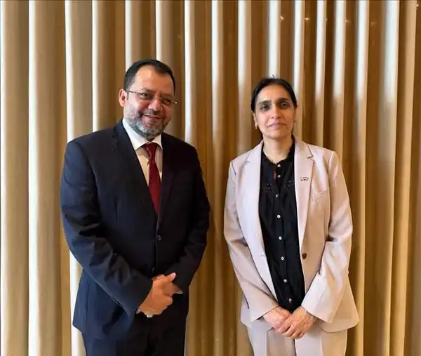 Le ministre de l'Électricité discute avec l'ambassadrice du Royaume-Uni de l'amélioration de la coopération énergétique.