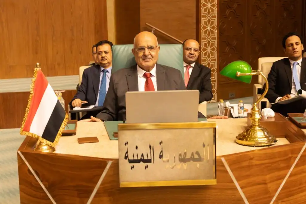 اليمن يشارك في الاجتماع الطارئ لمجلس الجامعة العربية ويؤكد رفضه لقانون إعدام الأسرى