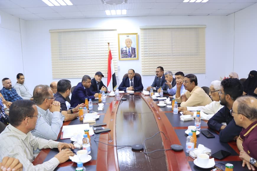 A ministerial meeting in Aden addressed the rising transportation costs and explored potential solutions for improvement.