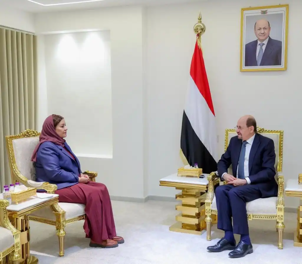 رئيس الوزراء وزير الخارجية يؤكد أهمية تعزيز العلاقات الثنائية مع الولايات المتحدة