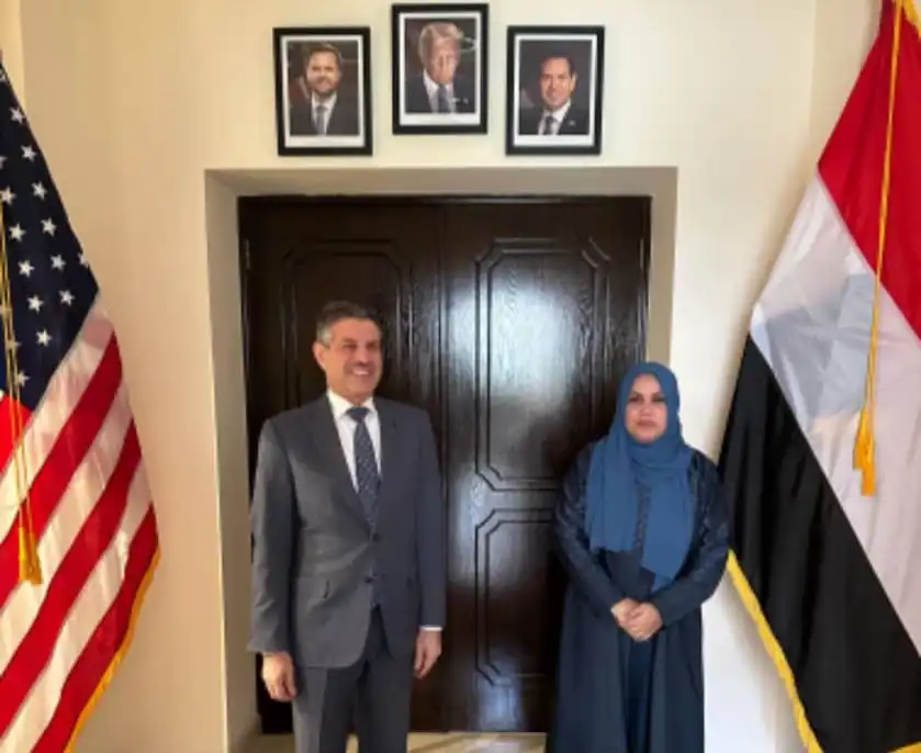 La ministre d'État chargée des Femmes discute avec l'ambassadeur américain des moyens de renforcer la coopération en matière d'autonomisation des femmes.
