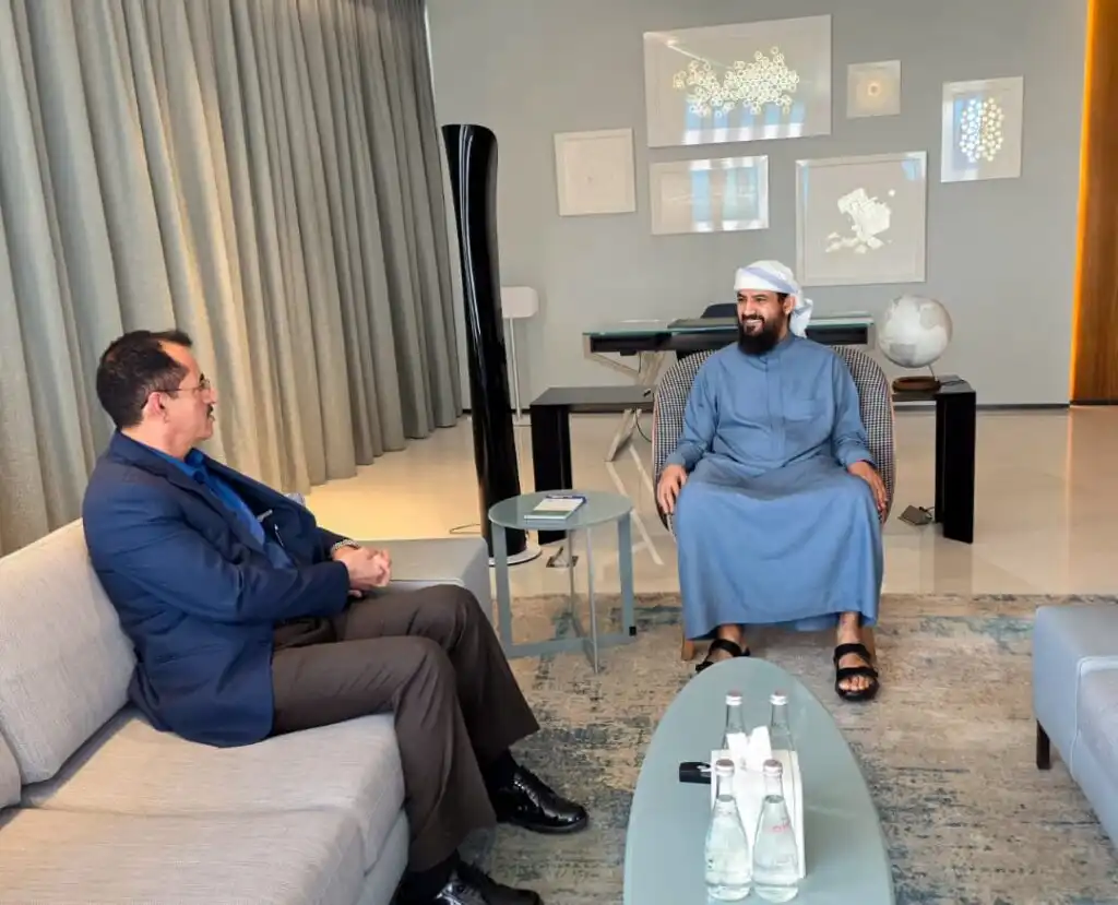 عضو مجلس القيادة المحرّمي يناقش مع وزير الدفاع رفع الجاهزية وتوحيد القوات وتطوير منظومة التدريب