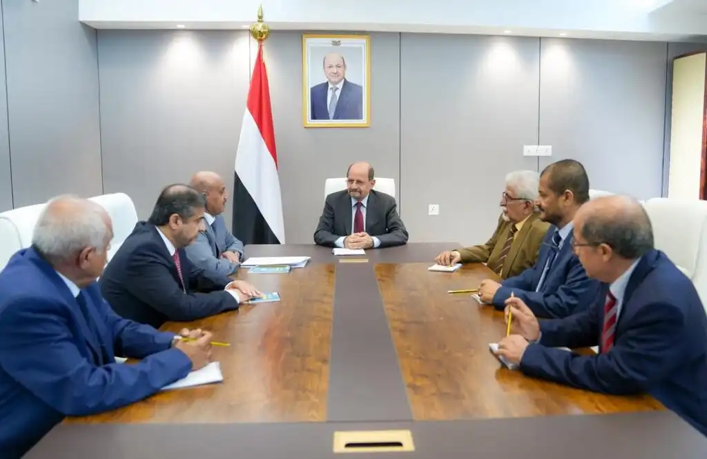 رئيس الوزراء وزير الخارجية يؤكد دعم استقلالية البنك المركزي ودوره في تحقيق الاستقرار المالي والنقدي