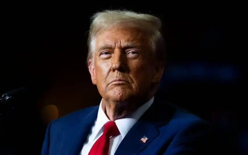 Trump reçoit une briefing sur des plans militaires potentiels contre l'Iran.