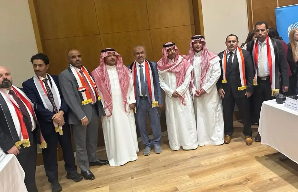 وفد الحكومة اليمنية يعلن التوصل إلى اتفاق للإفراج عن نحو 1750 محتجزاً من مختلف الأطراف