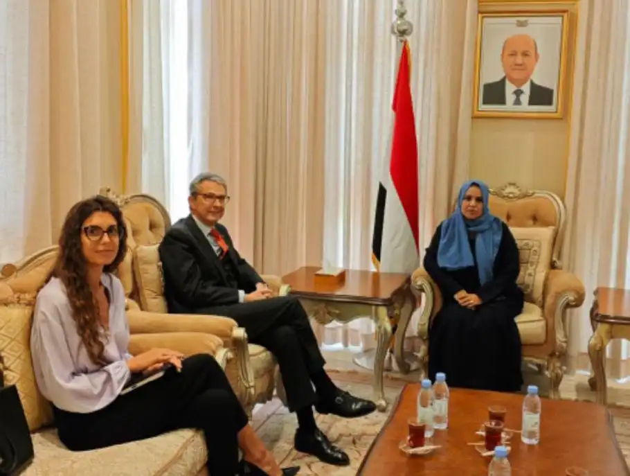 وزيرة الدولة لشؤون المرأة تبحث مع السفير الإيطالي تعزيز تمكين المرأة اليمنية