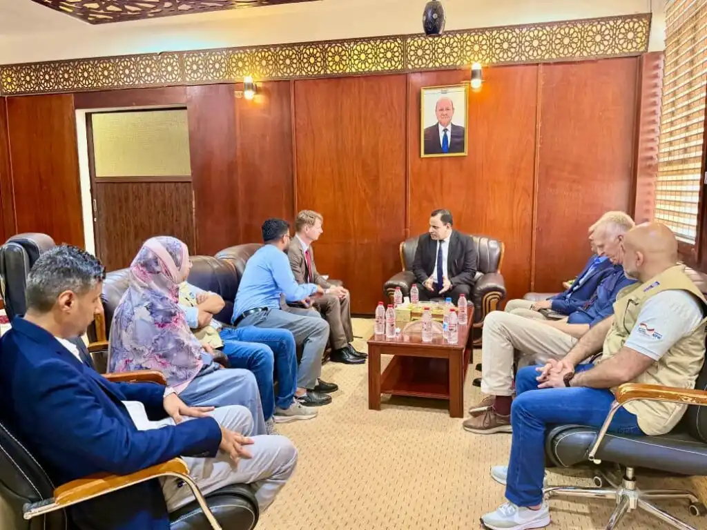 وزير الزراعة والري يبحث مع وفد ألماني سير المشاريع التنموية في القطاعين السمكي والزراعي