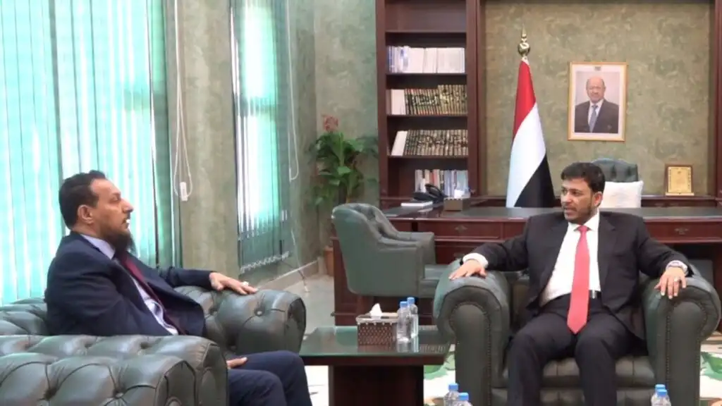 عضو مجلس القيادة الدكتور عبدالله العليمي يلتقي وزير الدولة محافظ عدن