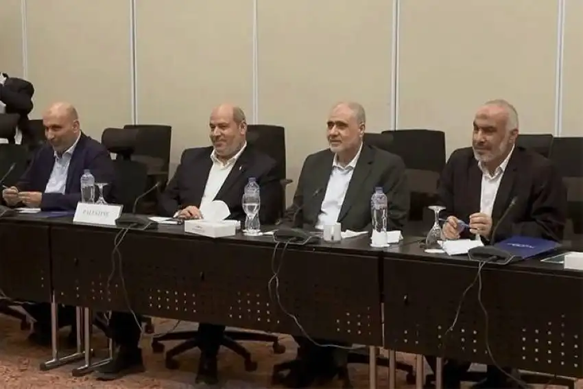 Les factions palestiniennes acceptent de transférer le pouvoir dans la bande de Gaza à la Commission nationale.