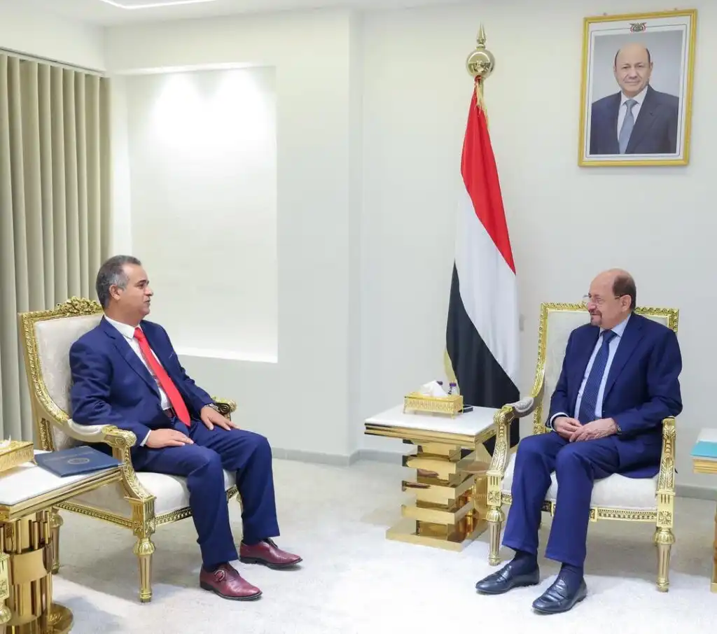 رئيس الوزراء وزير الخارجية يستقبل السفير الليبي