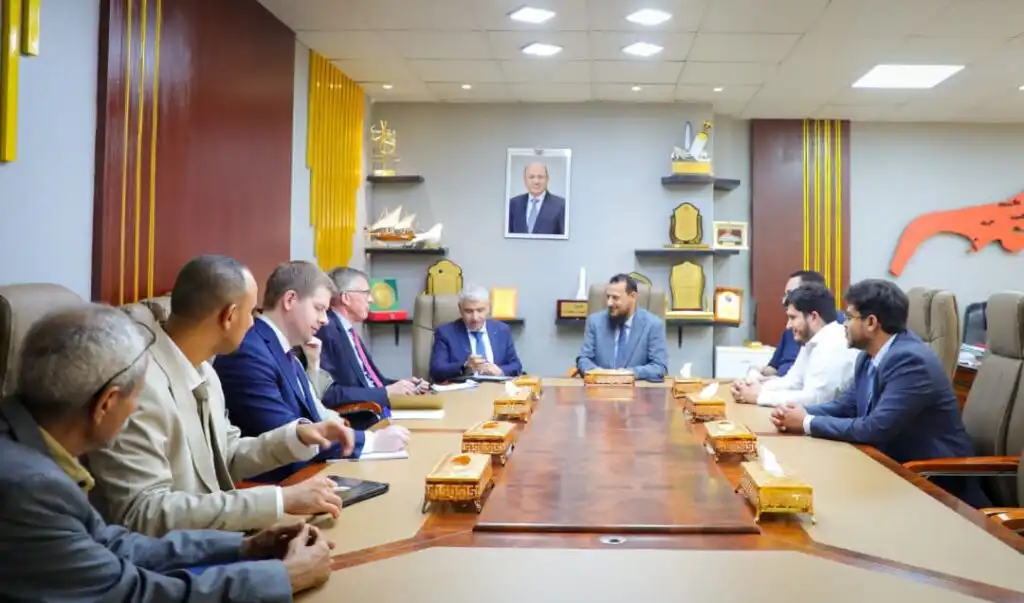 وزير الدولة محافظ عدن يبحث مع وفد من مكتب المبعوث الأممي تطورات الأوضاع في عدن