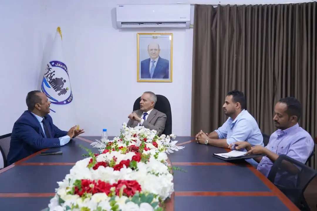 Le ministre des Affaires sociales et du Travail discute avec la Fondation Friedrich Ebert du soutien aux syndicats et du renforcement des capacités de la société civile.