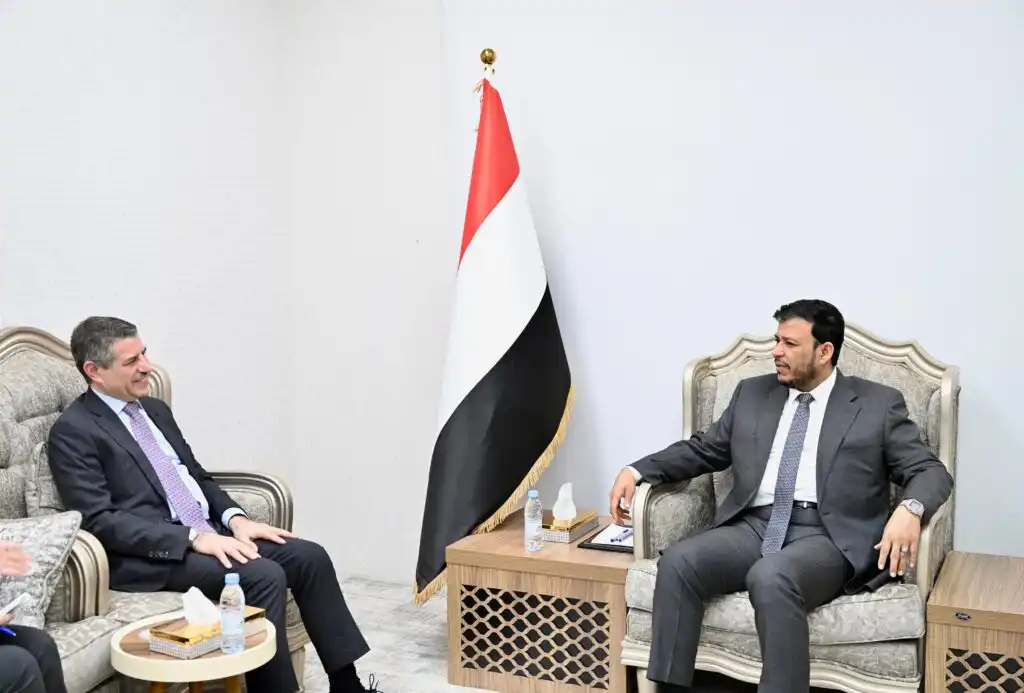 عضو مجلس القيادة الدكتور عبدالله العليمي يلتقي السفير الأمريكي بمناسبة انتهاء فترة عمله