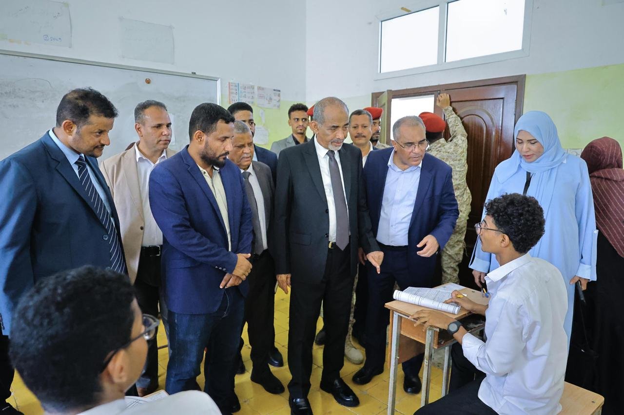 A member of the leadership council, Al-Sabahi, inaugurates high school exams in Aden, affirming political support for education.