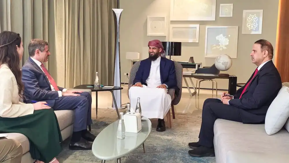 عضو مجلس القيادة المحرّمي يستقبل سفير الولايات المتحدة الأمر