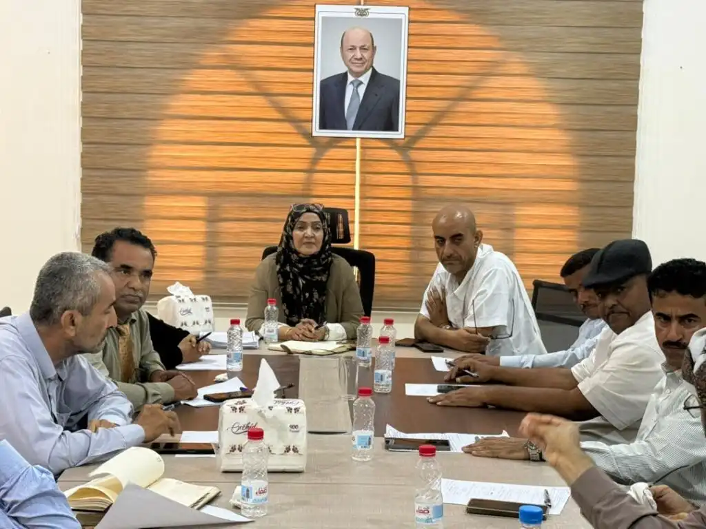 لقاء موسع بعدن يناقش خطط وزارة الشؤون القانونية وتعزيز دور الكوادر في حماية مصالح الدولة