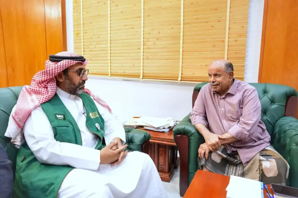 الخنبشي يطّلع على تدخلات مركز الملك سلمان ويناقش أوضاع الجمارك ومخرجات ورشة موسم البلدة