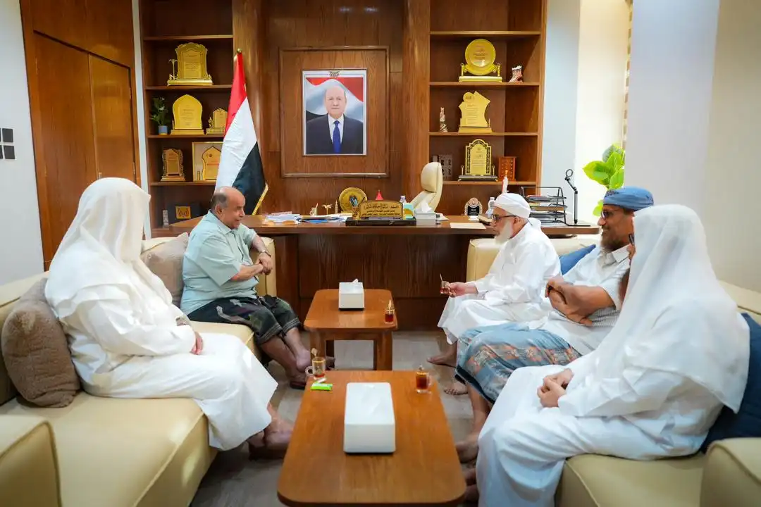Le membre du Conseil de direction, Al-Khanbashi, souligne le rôle des scientifiques dans la promotion de la modération et la stabilité à Hadramout.