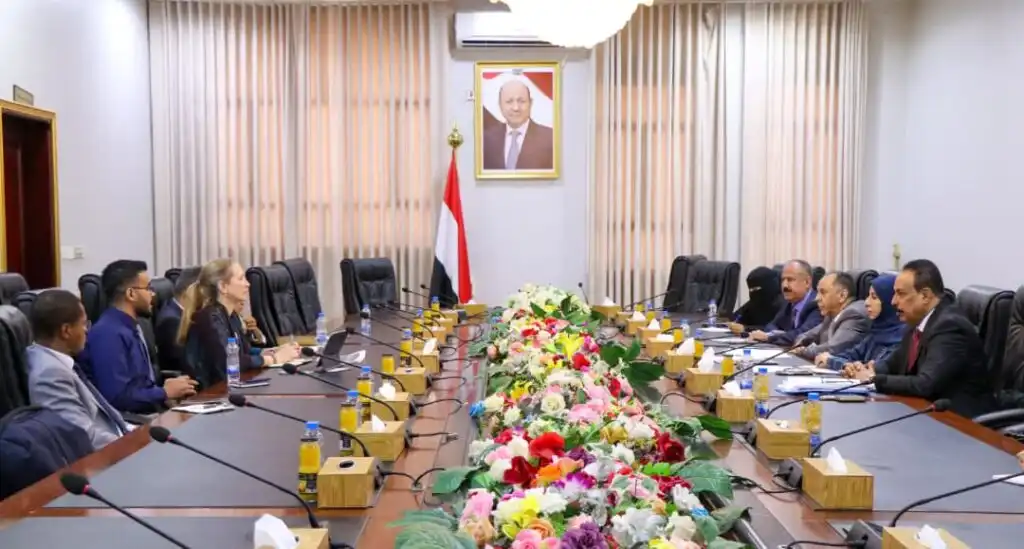 فريق حكومي يبحث مع البنك الدولي سبل تعزيز الشراكة 