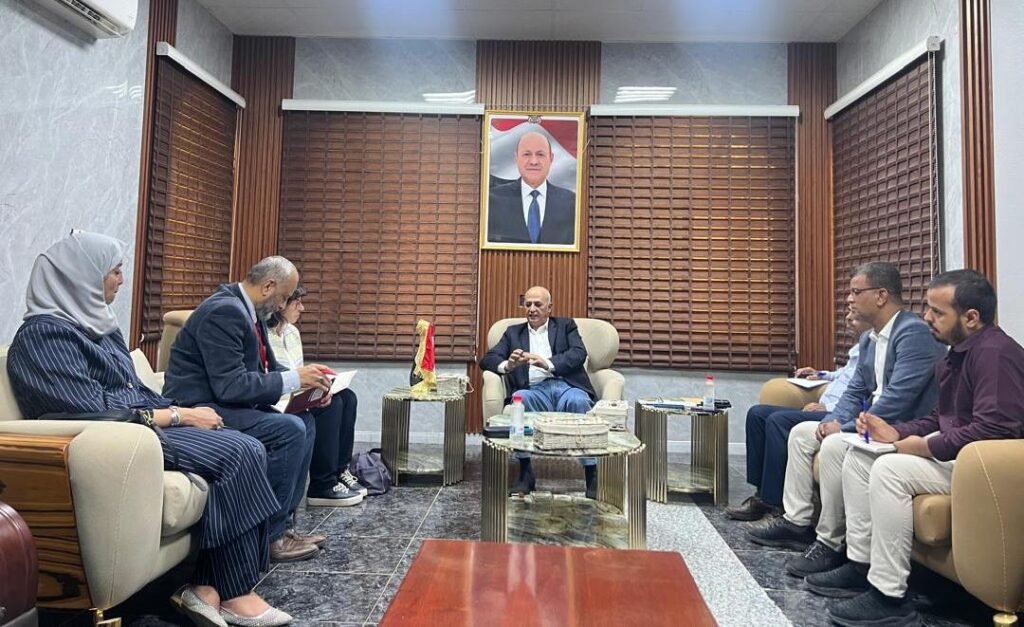 وزير المياه يبحث مع مؤسسة فريدريش إيبرت تعزيز التعاون في مجالات المياه والبيئة والمناخ