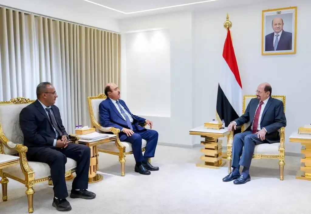 رئيس الوزراء وزير الخارجية يطلع على قضايا ووضع أبناء محافظة إب