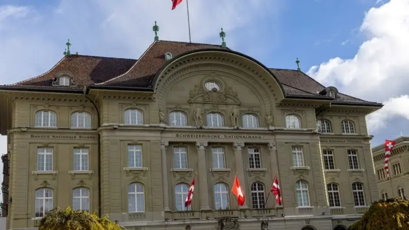 La Banque nationale suisse maintient le taux d'intérêt à 0 % malgré les prévisions d'inflation.
