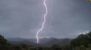 A lightning strike has tragically claimed the lives of an entire family in Al-Addain district, Ibb Governorate.