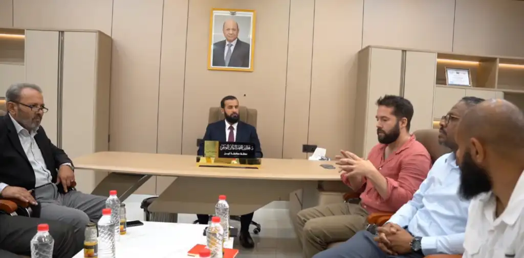 محافظ أبين يشيد بتدخلات منظمة مهاد الفرنسية في مستشفى محنف بلودر