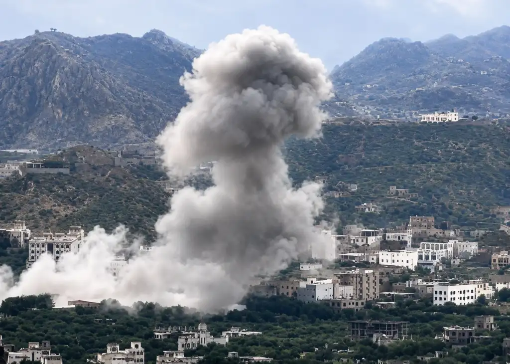 Houthi militia detonates the Kamb Al-Rus Bridge in Taiz, aiming to destroy critical infrastructure.