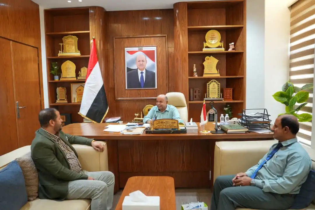 Le membre du Conseil de direction, Al-Khanbashi, loue le rôle humanitaire et de développement de l'Institut Sila en santé à Hadramout.