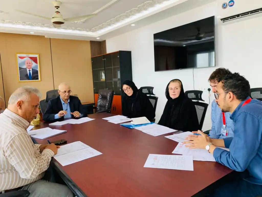 وزير المياه يبحث مع منظمة سوليدارتي مشروع تعزيز أنظمة المياه والصرف الصحي في تعز