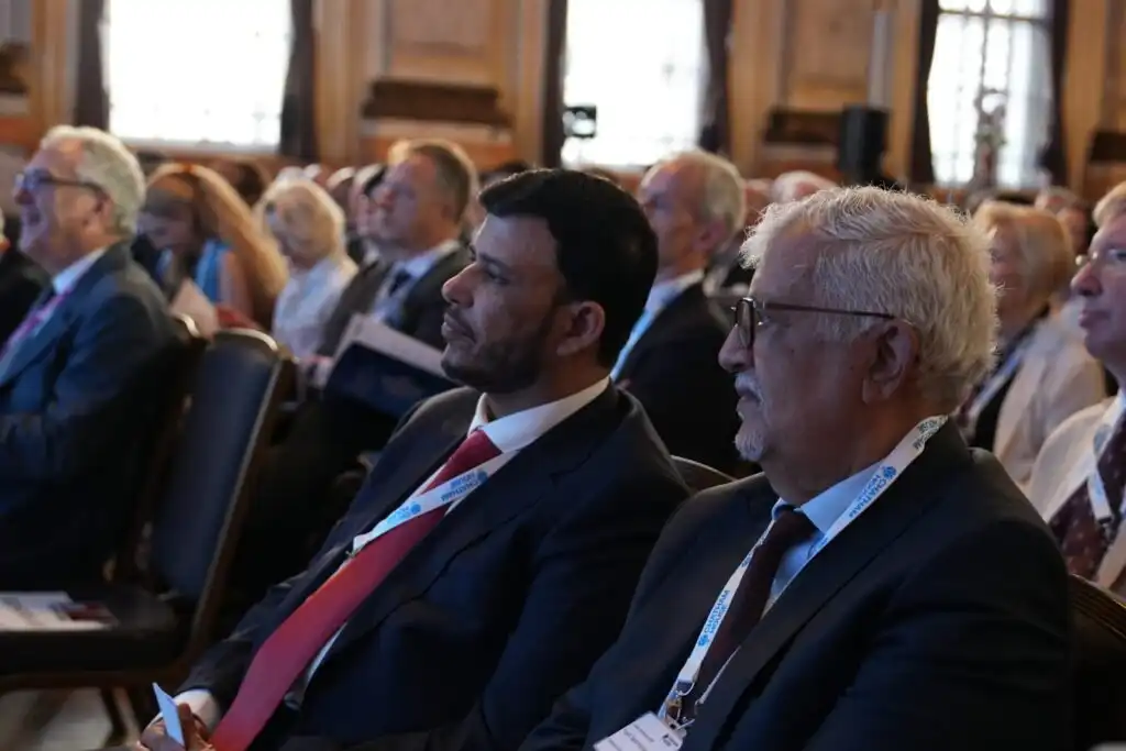 عضو مجلس القيادة الدكتور عبدالله العليمي يشارك في أعمال مؤتمر لندن 2026 وسط حضور دولي رفيع