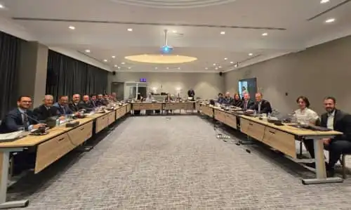 Clôture des discussions entre le gouvernement yéménite et le FMI sur le programme de surveillance.