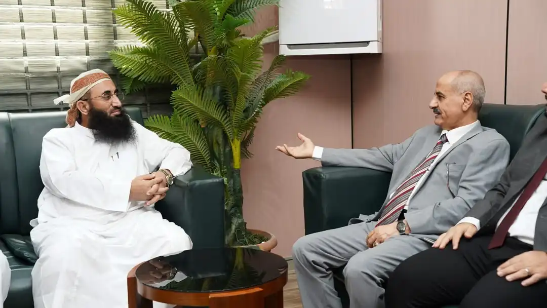 Le ministre des Awqaf et de l'Orientation discute avec les autorités yéménites des préparatifs pour le Hajj 1448H.