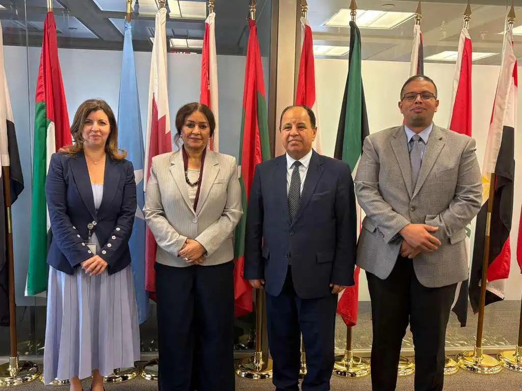 L'ambassadrice du Yémen à Washington discute avec le FMI de renforcer le partenariat et de bâtir sur les résultats des consultations.
