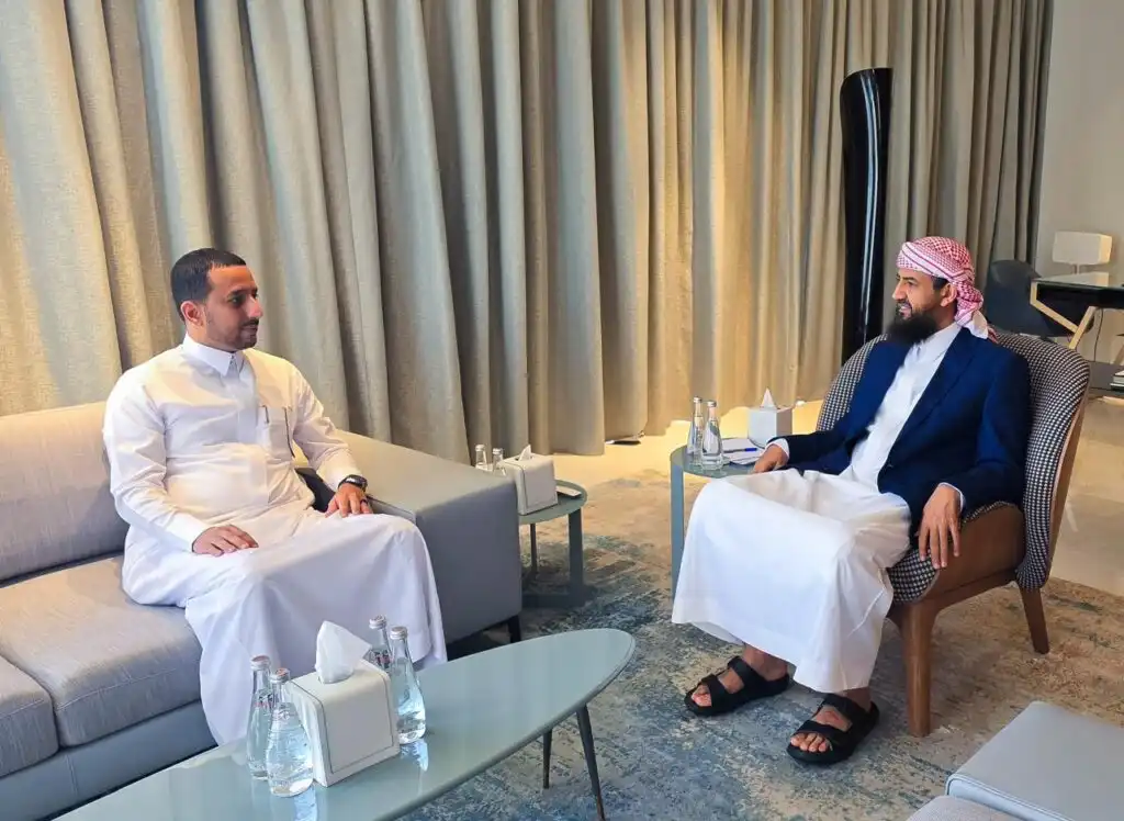 عضو مجلس القيادة عبدالرحمن المحرّمي يستقبل رئيس هيئة الأراضي