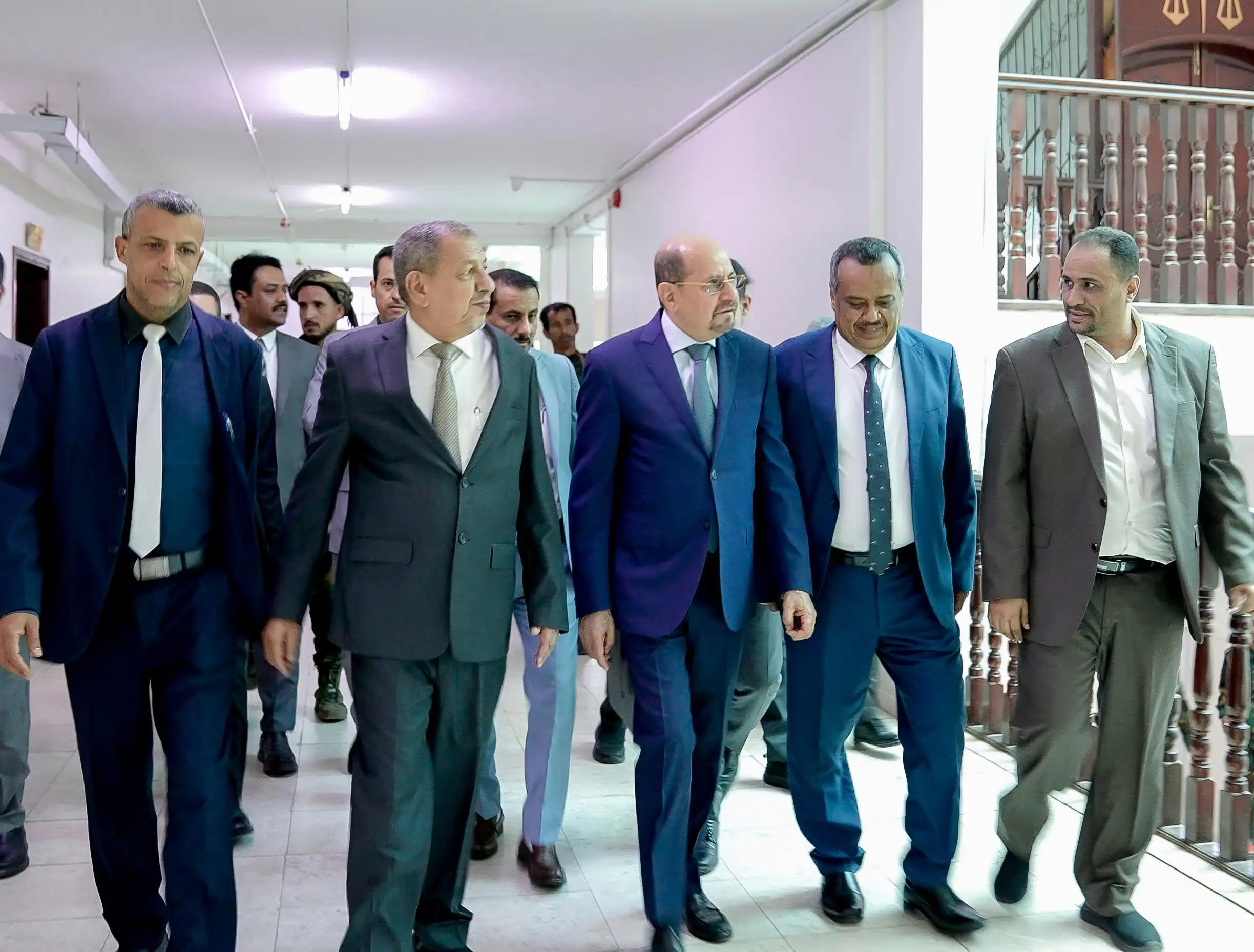 رئیسجمهور و وزیر امور خارجه از مجتمع قضایی در عدن بازدید کردند.