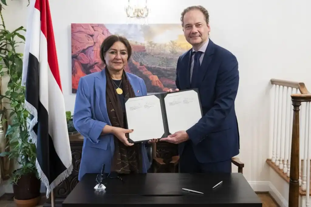 اليمن يوقع اتفاقية جديدة مع متحف المتروبوليتان لإيداع الآثار اليمنية بعد استعادة قطعتين أثريتين