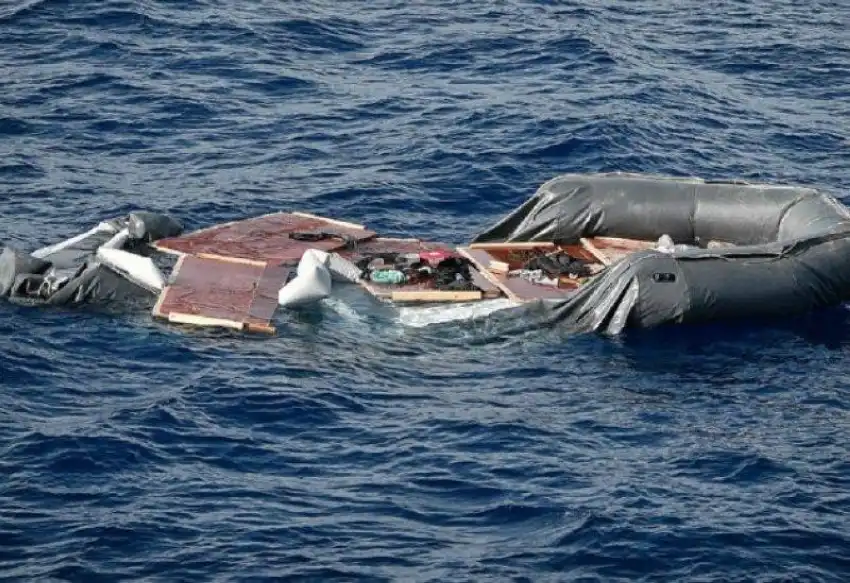Récupération de 27 corps d'un bateau naufragé au large des côtes de la Guyane.