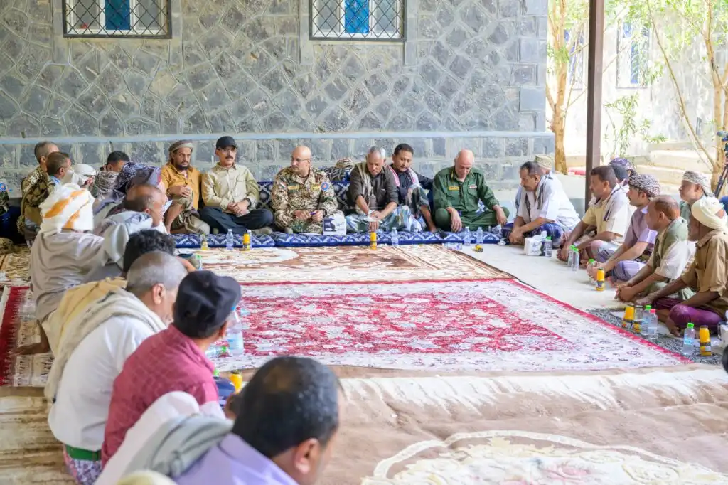 عضو مجلس القيادة طارق صالح: ميليشيا الحوثي تحاول جر اليمن إلى معارك تخدم إيران